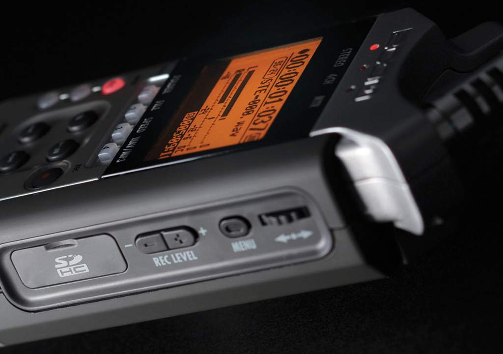 Zoom H4n product
